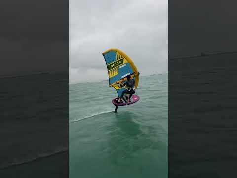 Wing foiler goes crazy fast! 🤯😱 Guess the speed!