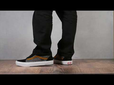 VANS BMX OLD SKOOL COURAGE ADAMS BLACK/GOLDEN BROWN ON FEET