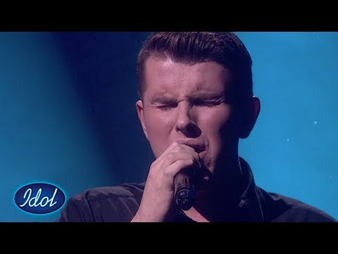 Øystein får stående applaus og blåser dommerne av banen med sin Halo cover | Idol Norge 2018