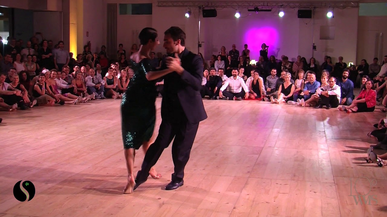 "Un momento" - María Filali & Gianpiero Galdi