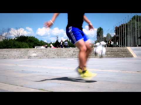 Pawel Skora feat Mladenov Freestyle Football in Bulgaria