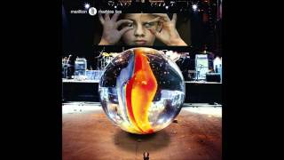 Marillion - The Invisible Man (Marbles Live).wmv