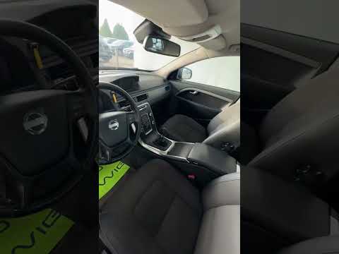 фото volvo v70 iii 0