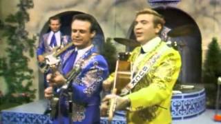Buck Owens & Don Rich   'Tiger By The Tail'