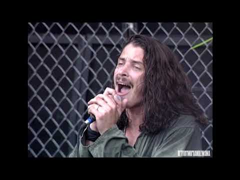 Searching With My Good Eye Closed - Soundgarden