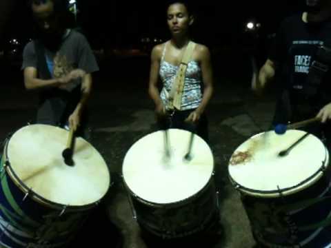Tutorial de Ritmos: Olodum - Surdos | Bateria Psicoteria