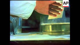 CROWN WALLPAPER - COLOUR - SOUND