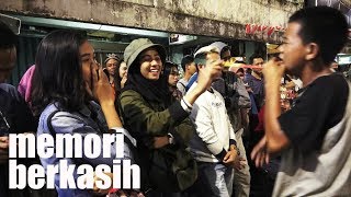 Download lagu RIAN BIKIN BAPER 2 CEWEK -- ANGKLUNG RAJAWALI MALIOBORO YOGYAKARTA mp3 Download lagu RIAN BIKIN BAPER 2 CEWEK -- ANGKLUNG RAJAWALI MALIOBORO YOGYAKARTA mp3
