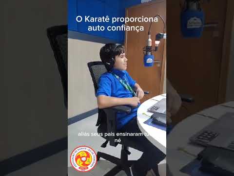 Daniel dando entrevista na Serra Dourada FM - Ipirá -BA.