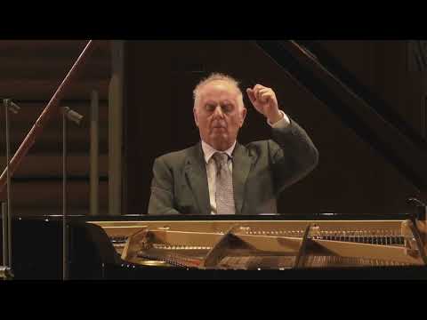 Daniel Barenboim plays Chopin Ballade no.1(Coda)