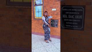 Beautiful African Queen in fabric dress #zamakalefashion #fashion #afrifashion #africa