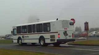 preview picture of video 'Kutztown shuttle bus Detroit Diesel'