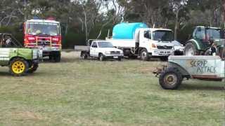 preview picture of video 'Edenhope Mud Bash 2012 - Parade Lap'