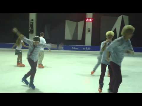 131124 Neo planet cover wolf on ice