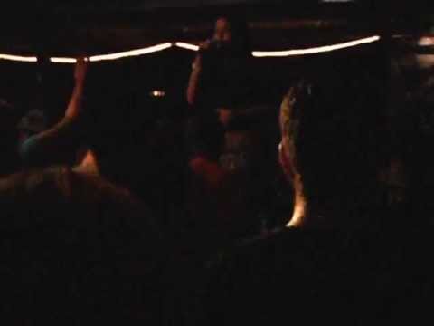 Cindy Bravo en vivo Bar Olas, 23 marzo 2013