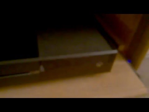 How to get Xbox One working when it turns on then off