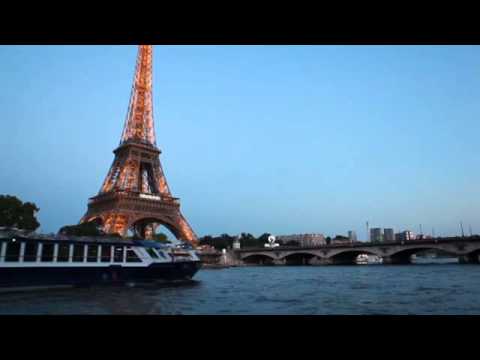 AUTUMN LEAVES: Gisele MacKenzie - a tribute to Paris and autumn.