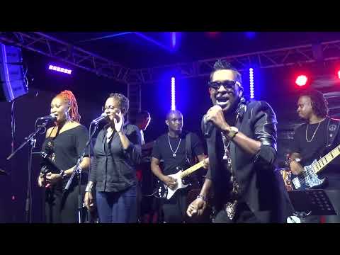 CHRISTIAN NARA A LA CIGALE  AU MOULE  LE 13/07/22 IMAGES CéLIN