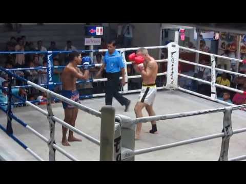 Phil Townley Round 1 15/11/13 Suwit Muay Thai Stadium Thailand