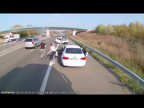 Imaginile fac &icirc;nconjurul lumii! Rom&acirc;n, erou la Paris, după ce a salvat un francez rănit &icirc;ntr-un grav accident rutier