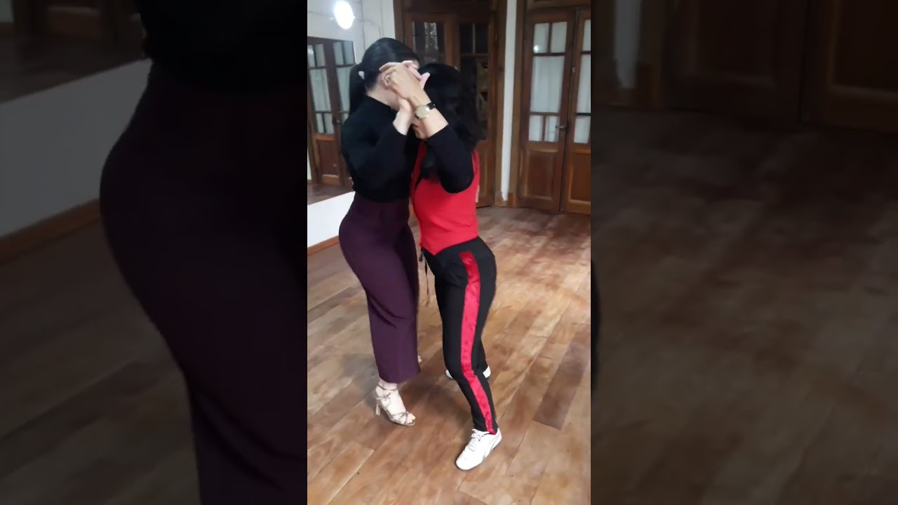 Marisa Galindo y Lorena Mosele, Sacale punta, Edgardo Donato