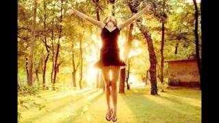 Lori Carson- Something's got me