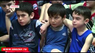 Воспитанники  спортивных школ республики  встретились  с именитыми чеченскими спортсменами