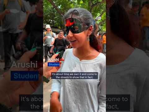 India's 'Cockroach Party' takes to the streets | DW News