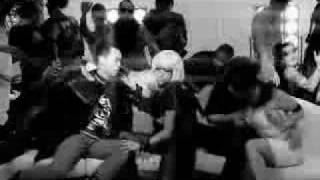 Bài hát Freak Out - Nghệ sĩ trình bày Jeanette Biedermann