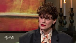 Artisten El Perro Del Mar om sorgen när hennes bror dog - Malou Efter tio (TV4)
