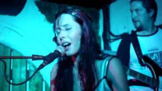 Nerina Pallot - Blood Is Blood (Live at The Borderline 2005)