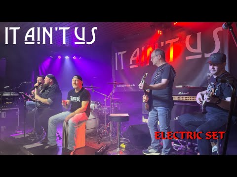 CLUBHAUS 06 - IT AIN'T US (ELECTRIC SET) 4K