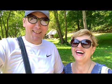 La pas, cu muzica si glume prin Muzeul Astra din Dumbrava