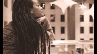 Me'Shell NdegéOcello   Beautiful