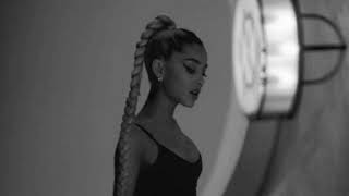 𝒫𝓁𝒶𝓎𝓁𝒾𝓈𝓉  Ariana Grande Playlist