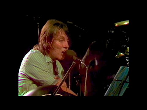 Fabrizio De André - “Se ti tagliassero a pezzetti” LIVE Bussoladomani (1981)