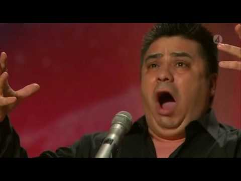 Amazing Video from Sweden got Talent 2010, Another "Paul Potts moment" - English subtitles !