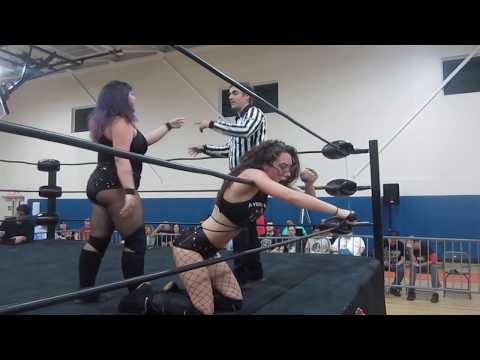 Avery Taylor, Lexi Gomez, Ref James Saint-Smash at CCW in South Florida Dec. 2019