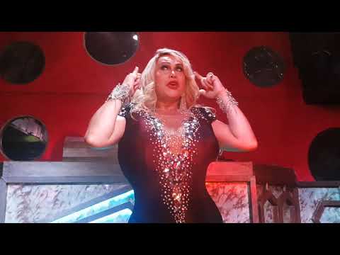 Carla Hellen - Tunnel - 31-03-18 by leks