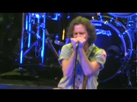 Pearl Jam- Gonna See My Friend (Los Angeles '09) HD