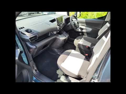 Wheelchair Accessible Automatic Car - Image 2