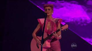 Katy Perry - The One That Got Away - American Music Awards 2011 (AMA'S 2011)