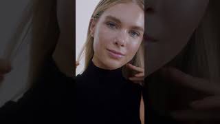 Vídeo Vestido Midi Justo em Tricô Preto Com Brilho Lez a Lez