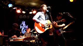 Graham Colton - Love Comes Back Around