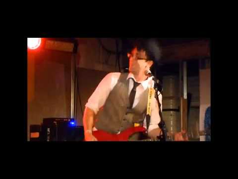 Humble Scoundrel play Shuttle Shuffle Festival