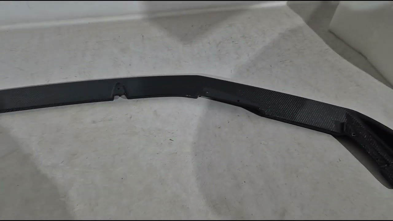 Lexus IS 2013– Lip spoiler předního nárazníku (pro Base/F-Sport 2016-2020, karbon) Video 1