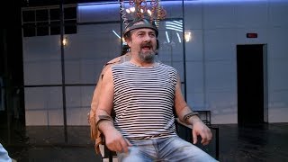 Կուլիսներ. Թռիչք կկվի բնի վրայով