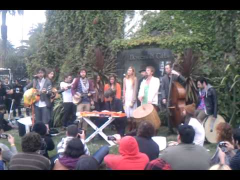 Do You Realize - Flaming Lips with Edward Sharpe and the Magnetic Zeros