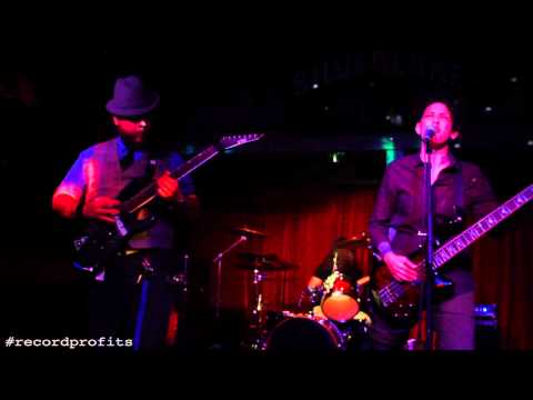 The Porcelain -- There's No Life on the Red Planet -- Live at the Silverlake Lounge (pt. 1)