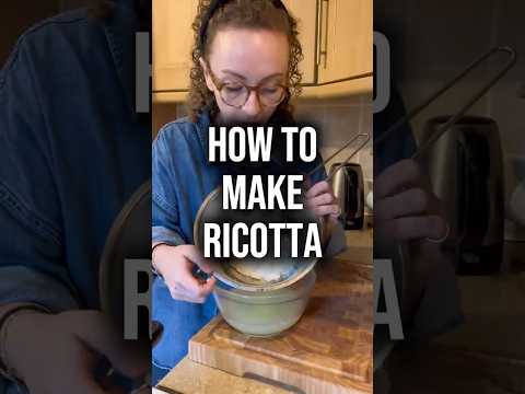 How to Make Ricotta at Home ✨ RECIPE 👇🏻 #howtomakericotta